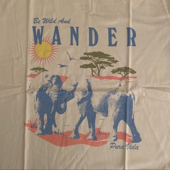Pura vida be wild and wander oversized short sleeve crew neck t-shirt white - S - Picture 2 of 9